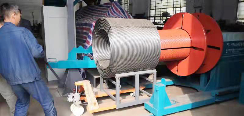 復卷機生產(chǎn)現(xiàn)場